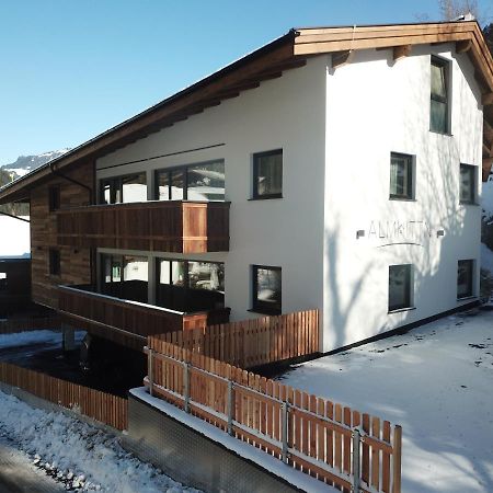 Almhittn - Luxus Appartements Finkenberg Buitenkant foto