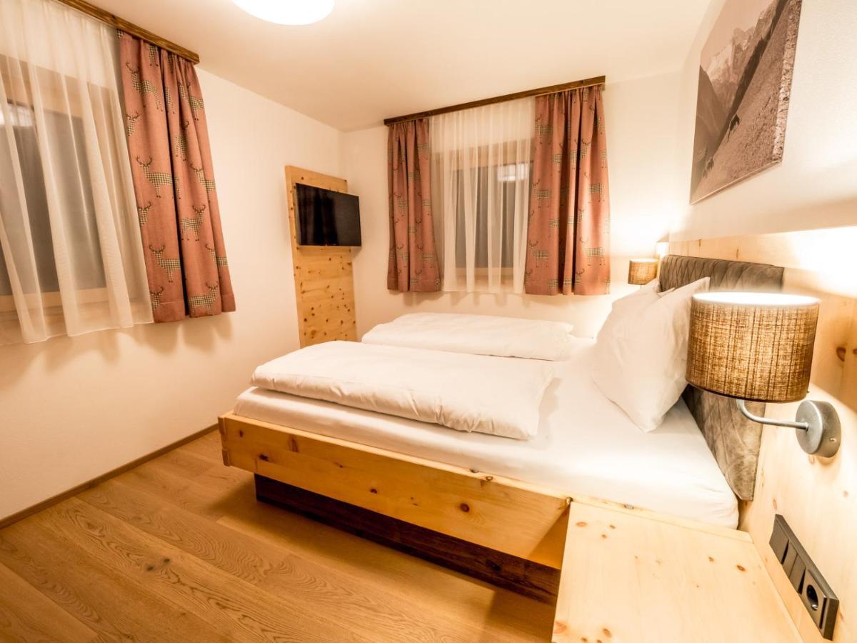 Almhittn - Luxus Appartements Finkenberg Buitenkant foto