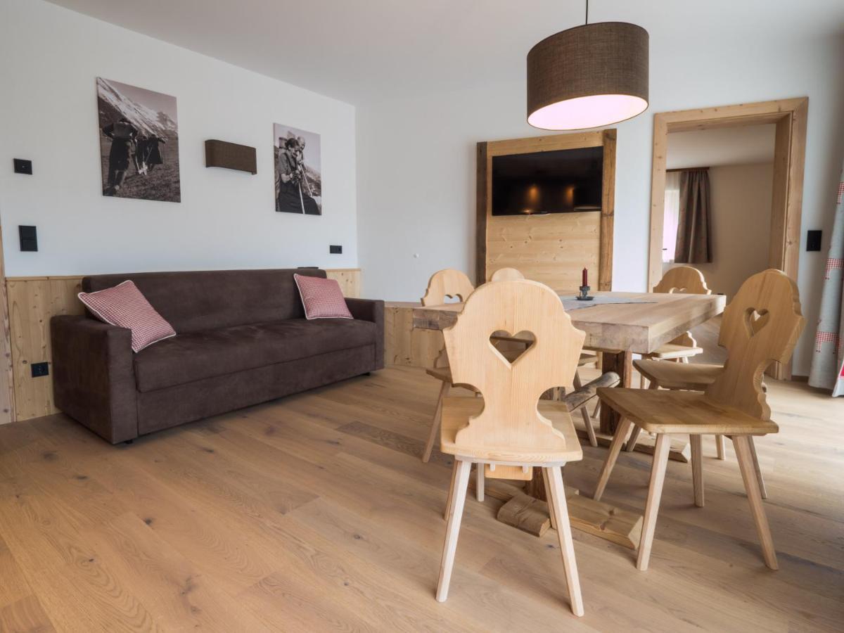 Almhittn - Luxus Appartements Finkenberg Buitenkant foto