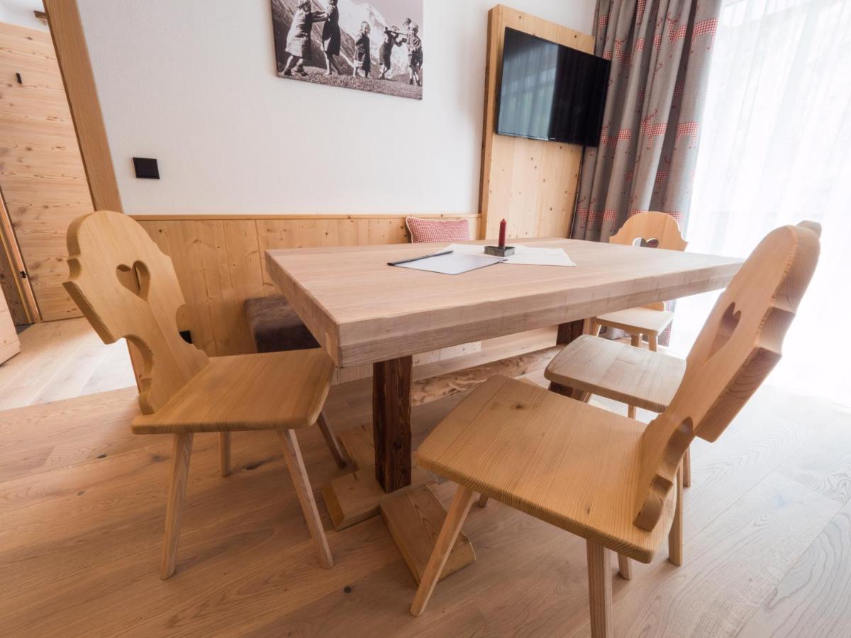 Almhittn - Luxus Appartements Finkenberg Buitenkant foto